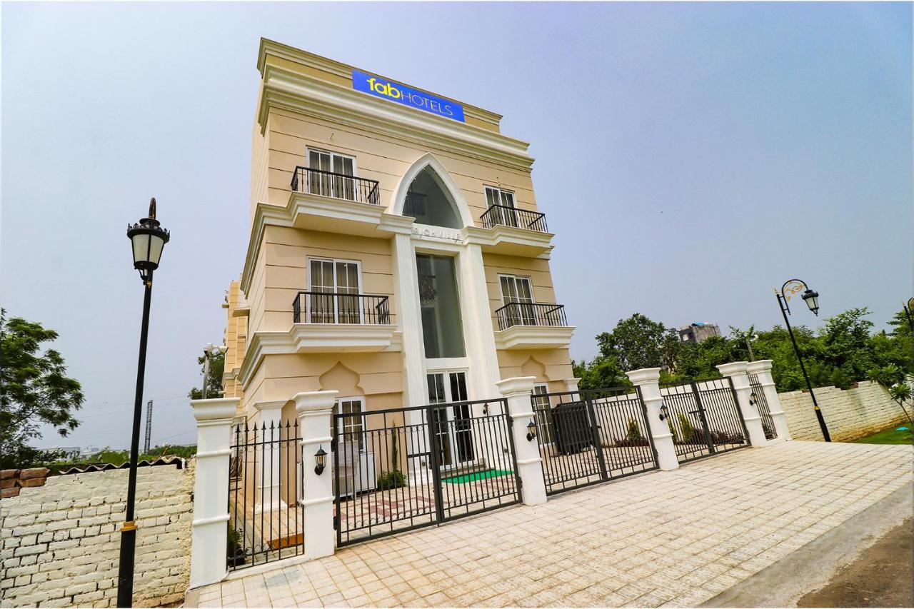 Fabhotel K9 Villa Ludhiana Exterior photo