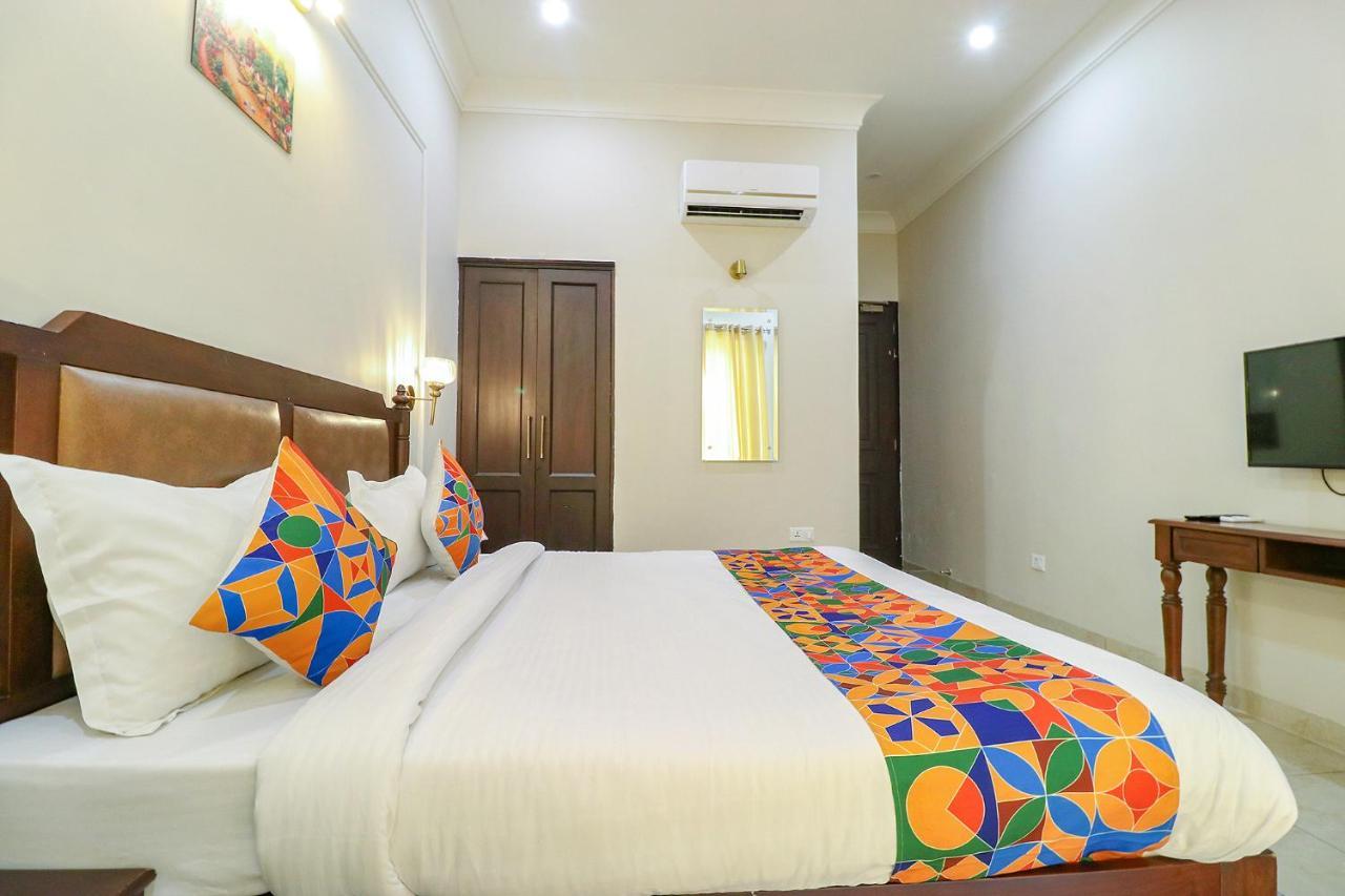 Fabhotel K9 Villa Ludhiana Exterior photo